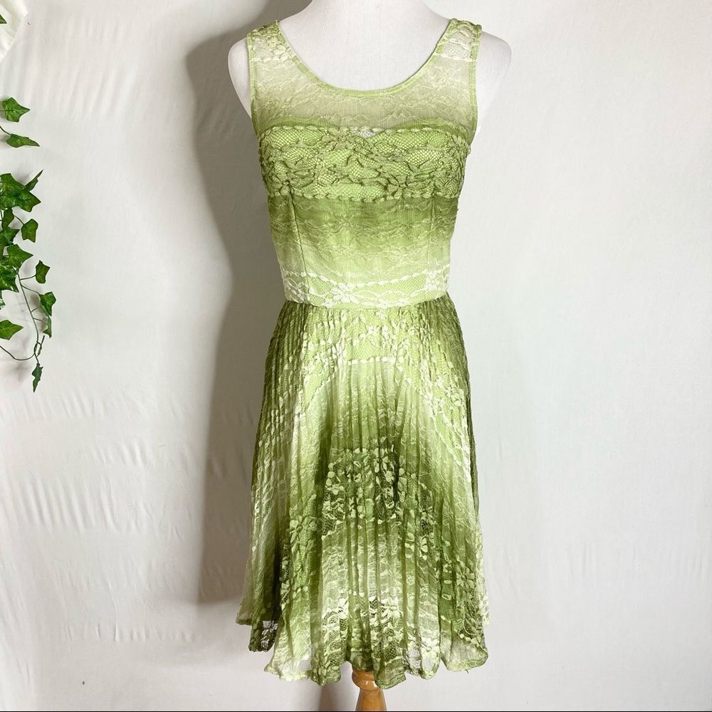 Betsey Johnson VINTAGE Green Ombre Lace Dress Size Small